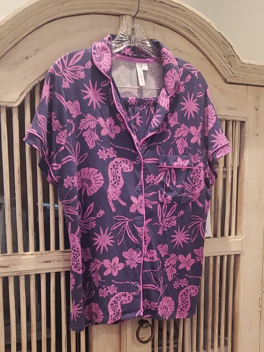 Joyspun Women's Button Down Top and Pull on Shorts 2-Piece Pajama Set  Small